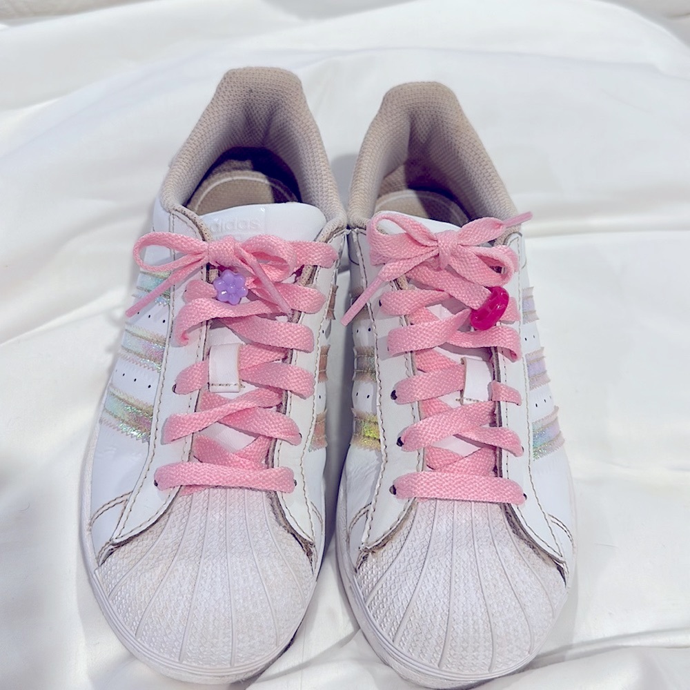 ADIDAS KIDS SUPERSTAR SNEAKERS SIZE 1 1/2 - Picture 3 of 12